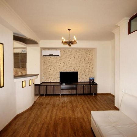Rent Inn Yerevan On Saryan Street 외부 사진